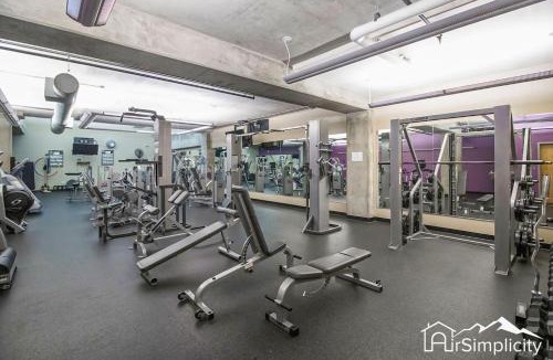 LoDo House | Loft Near Union Station W Gym & Patio