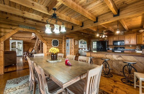 Union Cabin | Log Cabin Lodge Overlooking Ohio River Near Creation Museum & Arc Encounter