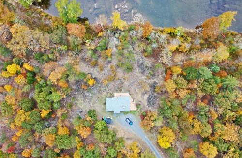 Great Cacapon House | Log Cabin w Fireplace EV Station Solar Powered