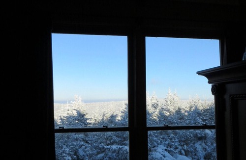 Snowshoe House | Loggers Run - True Ski-in/Out Sleeps 14 Hot Tub & Garage