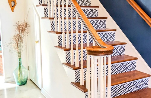 Bedford House | Lots of space (3200 sq ft), huge park like setting, and Amazing Location!!!!