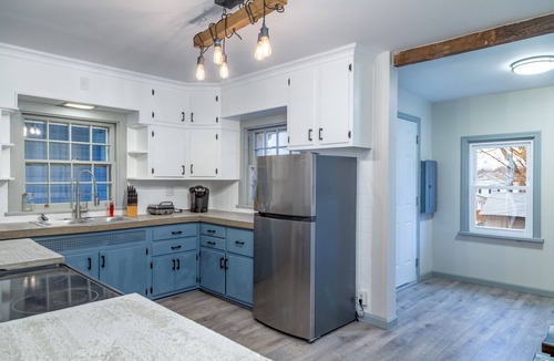 Lewisburg Apartment | Lovely 2 BR apt, free parking, downtown Lewisburg
