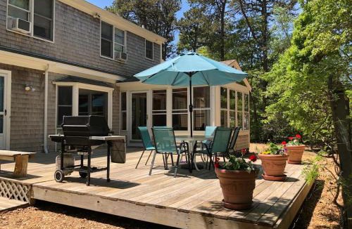 Eastham House | Lovely House 5 Min to Beach with Deck Grill and Garage