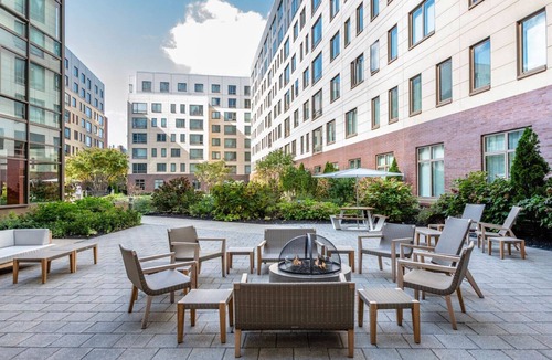 East Cambridge Apartment | Lovely Kendall Square 1BR w/Concierge & Gym, steps to MIT, by Blueground