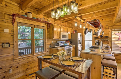 Hidden Lake Cabin | Lovely Log Cabin + Bunkhouse w/Views & Yard!
