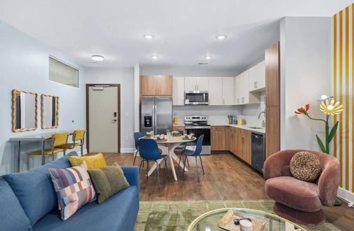 Sobro Apartment | Luxe 2BR w/Glam Station & Karaoke – Sleeps 8