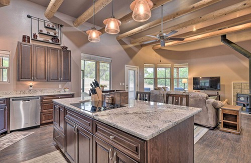 Mancos House | Luxe 5-Acre Mancos Home ~ 1 Mi to Mesa Verde