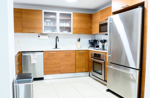 Midtown Condo | Luxurious 2bd/2ba Condo in Wynwood w/Pool & FREE Parking