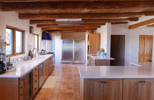 Seton Village House | LUXURIOUS 4BR/3BA SANTA FE ESCAPE