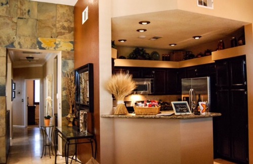 Las Vegas Condo | Luxurious Accommodation minutes from Raiders Stadium and famous Las Vegas Strip