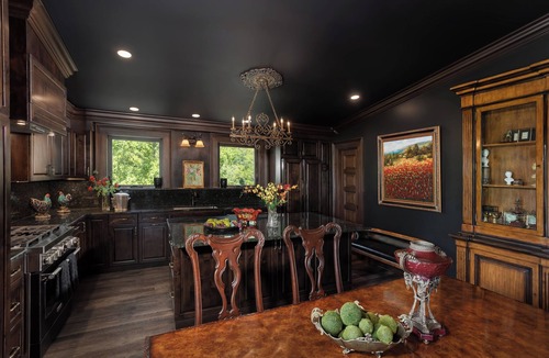Fletcher House | Luxurious Old World Two Bdrm Chalet on Equestrian Estate minutes from Asheville