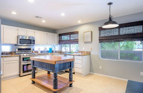 Paradise Hills House | Luxurious Pool Home mins from LV Strip!