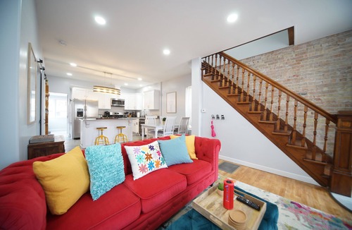 Delta House | Luxurious Renovated Gem in Convenient Location!