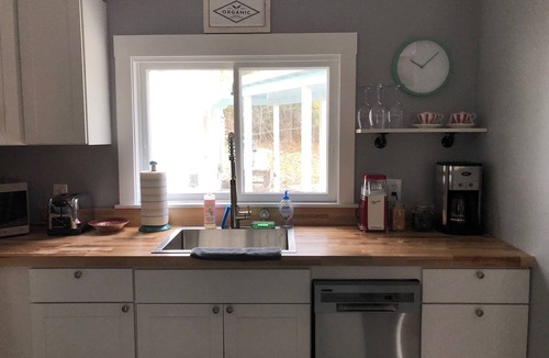 Oden House | Luxurious Vacation Cottage - Minutes From Ski Resorts And Steps From The Lake!