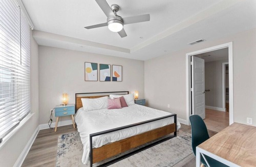 Pleasant Valley Apartment | Luxury 2BR King Bed Suite, Fast WiFi, 8 Min to DT