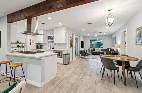 University Hills House | Luxury 3bd/2ba University Hills!