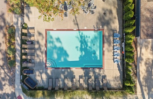 New Buffalo House | Luxury 5 Star Cottage with Pool; summer filling up fast - walk to beach/downtown