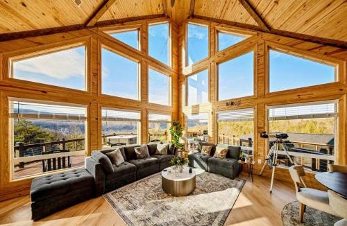 Milam House | Luxury A Frame 5BR Hot Tub & Mountain Views