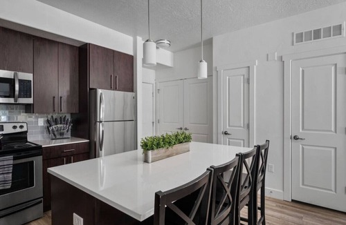 Sunset Heights Apartment | Luxury Apt Next to UVU