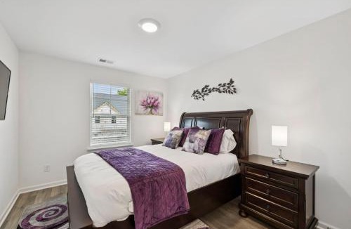 Spring Hill House | Luxury Comfortable 3br Home!