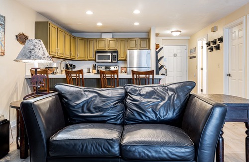 North Park City Condo | Luxury Condo Steps to Park City Mountain Resort! Heated Pool & Hot Tub -Snowblaze 309