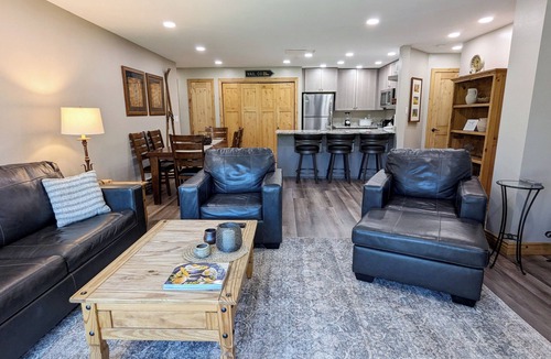Avon Condo | Luxury Condo w/FREE WiFi, Parking, Heated Pool, Hot Tubs, Skier Shuttles
