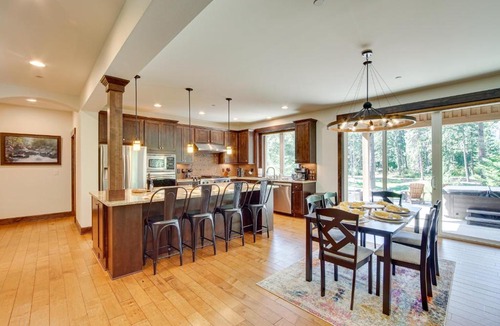 Cle Elum House | Luxury Home in Suncadia Hot Tub and Fire Pit!