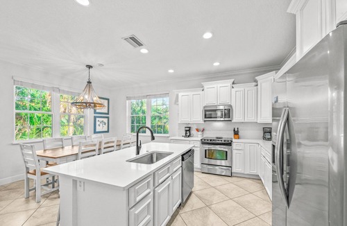 Holmes Beach House | Luxury Home with Private Pool and Spa! Short Walk to Beach! - Mojito Splash