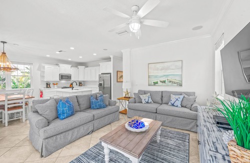 Holmes Beach House | Luxury Home with Private Pool and Spa! Short Walk to Beach! - Mojito Splash