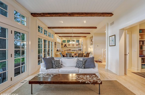 Union Pier House | LUXURY Lakefront Property on Private Beach with Stunning Lake Views and Sunsets