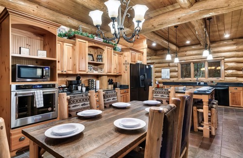Pittman Center Cabin | Luxury Log Cabin with Hot Tub, Fire Pit, Game Loft in the Smokies
