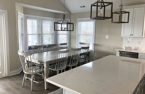 Gold Coast House | Luxury Newer construction -5BR 3.5 bath 2nd floor