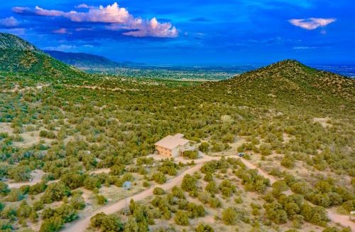 Placitas Villa | Luxury of the Ritz set in the National Forest