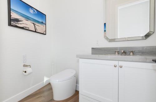 Loma Portal Villa | Luxury Pool Haven Scenic Views and Summer Fireworks