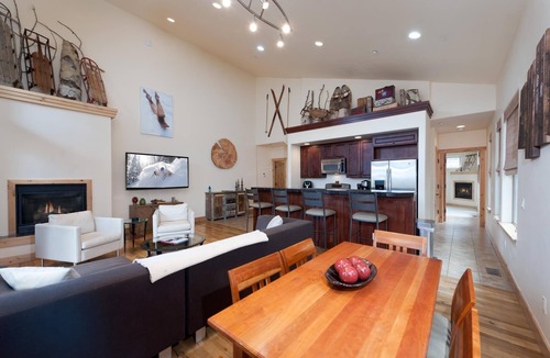 Purgatory House | Luxury Townhome - Views - Ski in/Out - End Unit - Fire Pit