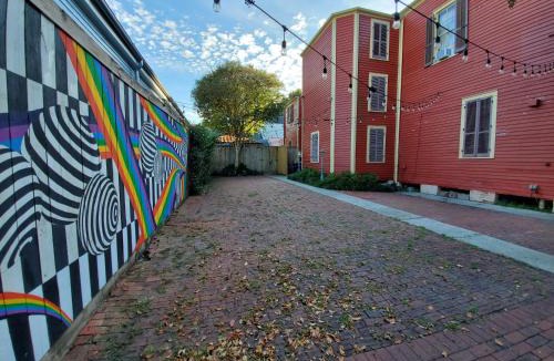 Bywater House | Macarty House, A Bohemian Resort with pool and cabana bar