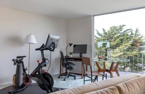 Dolores Heights Apartment | Magical Views, Safe and Family-Friendly, Parking Onsite