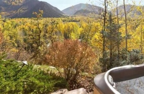 Red Mountain House | Magnificent 6 bedroom house