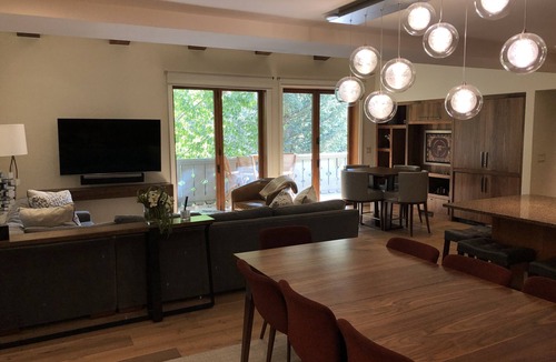 Vail Condo | Magnificent Pent House 4bd 4ba pool and Hot tub In vail Village. Lic#008001