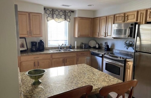 Daufuskie Island Villa | Magnificent Views w/ a Balcony