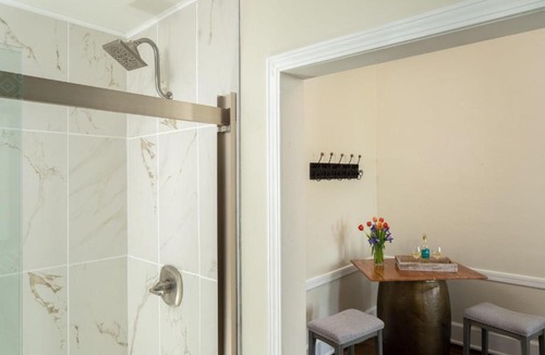 Humboldt Bed & Breakfast | Magnolia Manor and Chapel