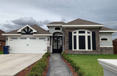 Edinburg House | Main House Listing 3BD/2BAnn