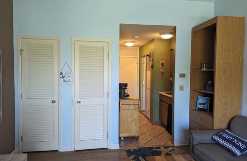 Acme Condo | Make memories on Grand Traverse East Bay.