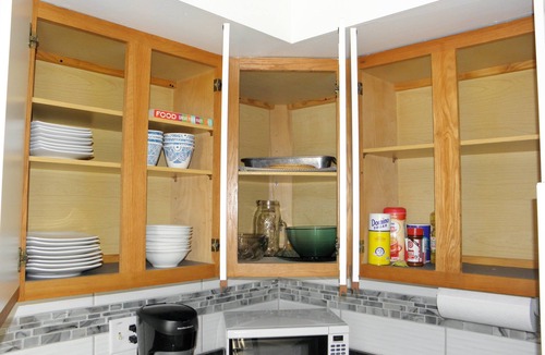 Ann Arbor Apartment | Make yourself at home in this cute and bright apt!