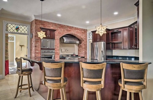 Gettysburg House | Manor on the 7th Luxury minutes away from History