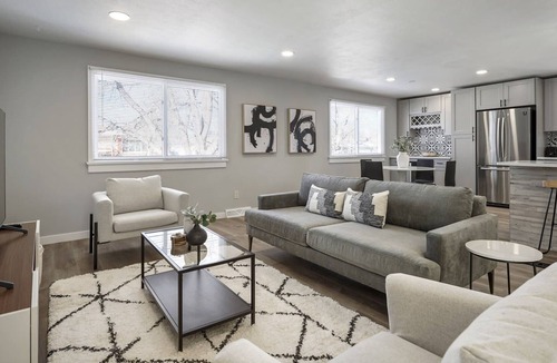 Highlands House | @ Marbella Lane - Serene 4BR Getaway in Arvada