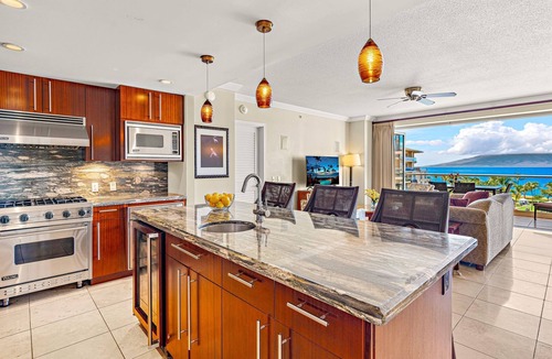 Honokowai Condo | Maui Resort Rentals: Honua Kai Konea 629 - 6th Floor 3BR w/Ocean Views from Every Room!