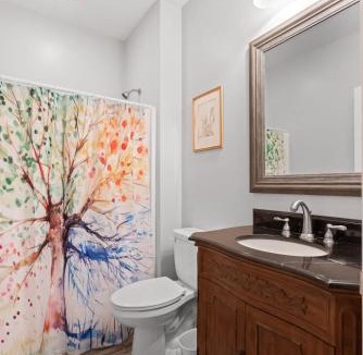 Chattanooga House | McCallie Dugout- 5 mins to Zoo, 10 Mins to Downtown!