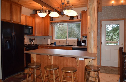 Lakeside House | Mcdragonfly Cabin-wow! This Is Some Cabin.
