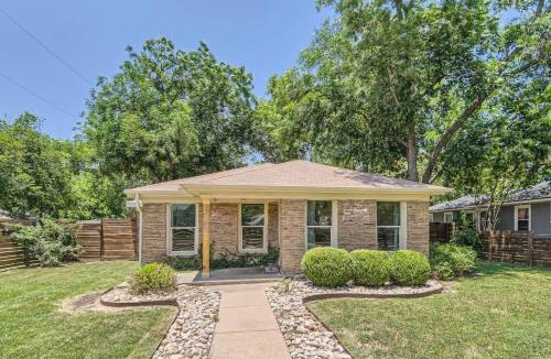 Georgetown House | Mid Century Cozy & Quiet Home-Walk to the Square
